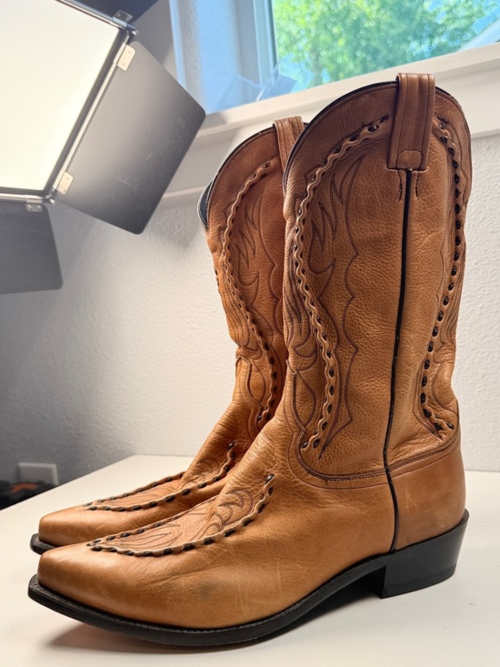 Vintage Dan Post Mens 12 E Tan Buckstitch Pointed Toe Cowboy Boots
